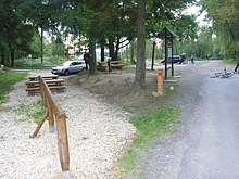 SINGLE TRACK