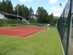 Neuer beleuchteter Fuballplatz - Wiederaufbau