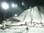 Wir laden alle Gnner des Skispringens nach Harrachov ein! Smtliche Wettkmpfe erfolgen nach dem Plan 8.-11.12.2011