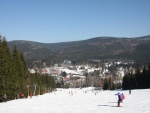 Betrieb der Seilbahnen und der Lifte ab Samstag 17.12. 2011. Aktionspreis des Skipasses 350,- CZK Pers./Tag.