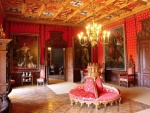 Schloss Sychrov ladet zum Besuch ein.